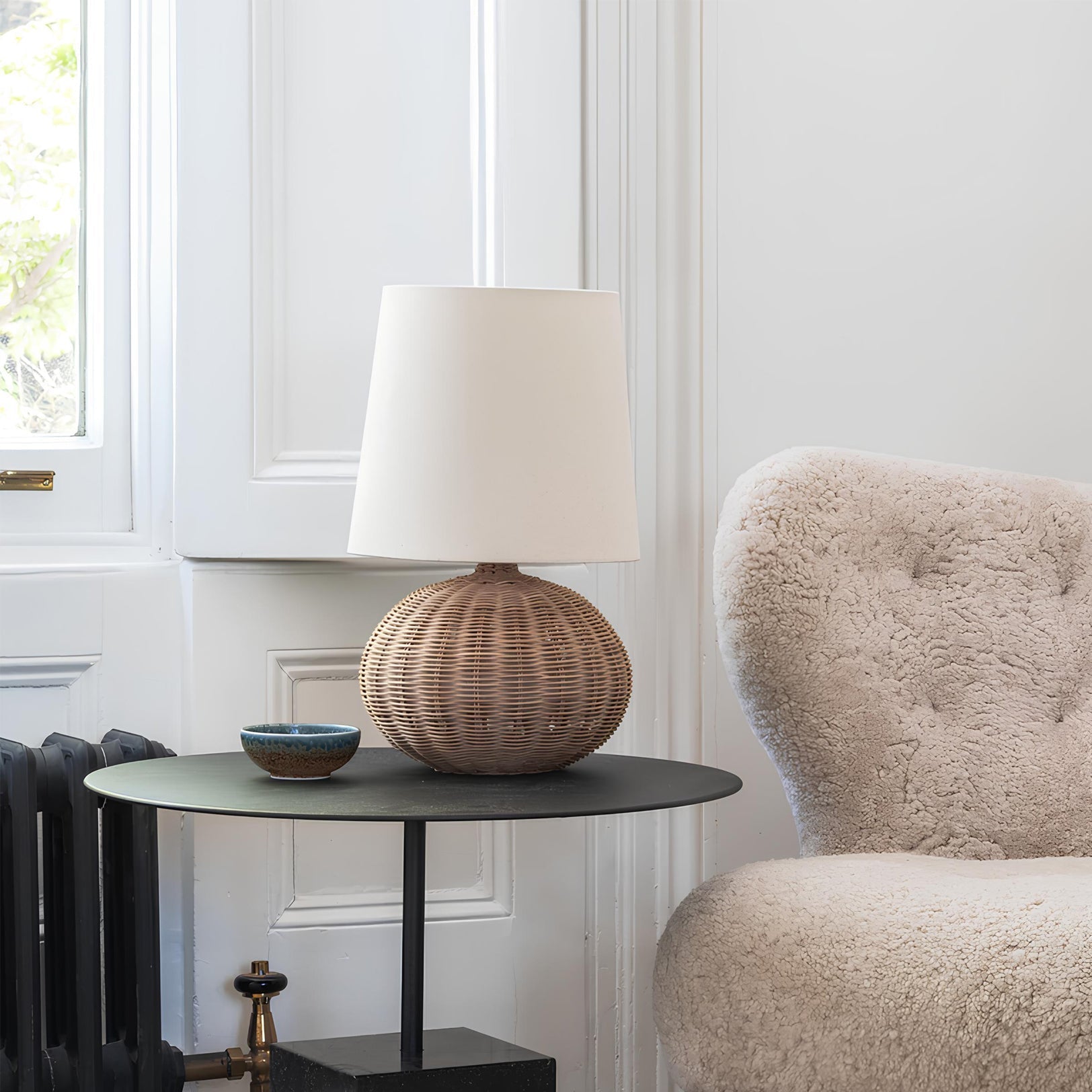 Lampe d'Accent en Rotin Naturel - Élégance et Chaleur pour Intérieur