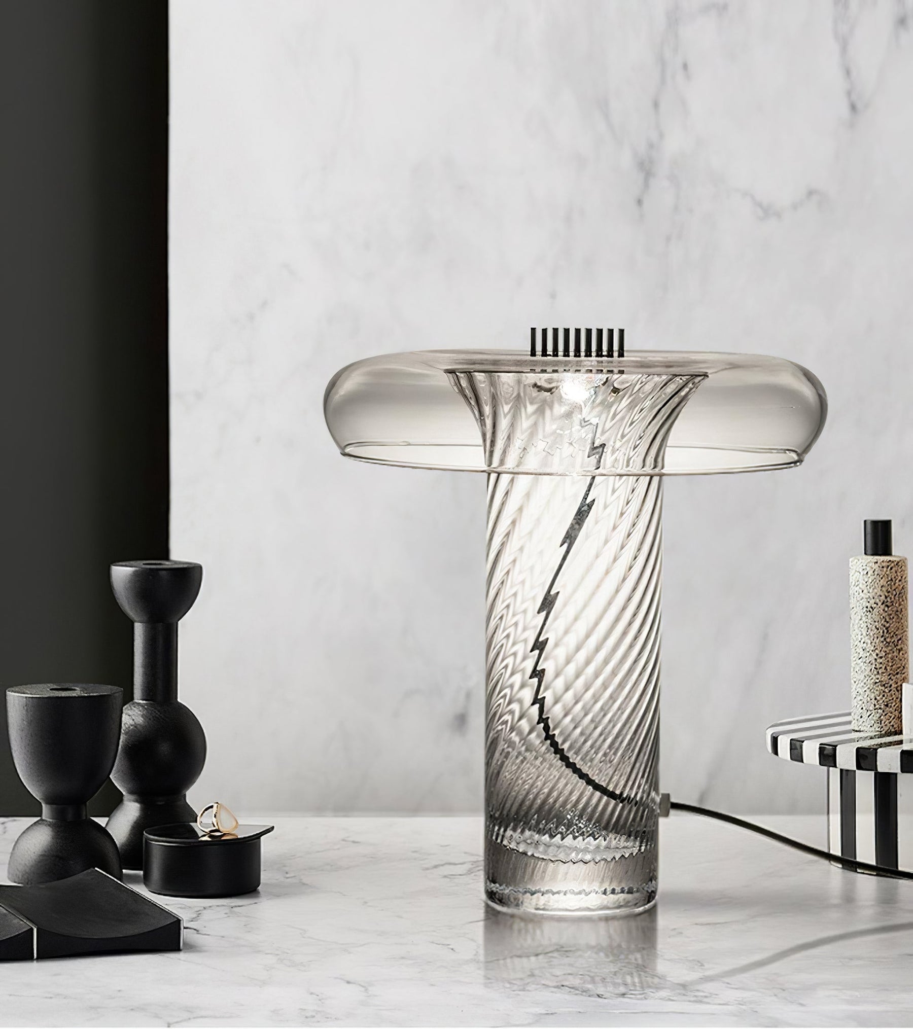 Lampe de Table Étoilée - Design Vintage et Éclairage Doux