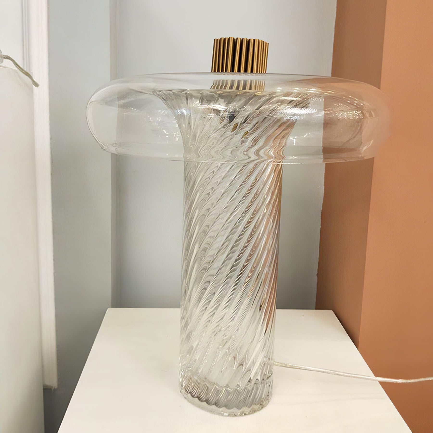 Lampe de Table Étoilée - Design Vintage et Éclairage Doux