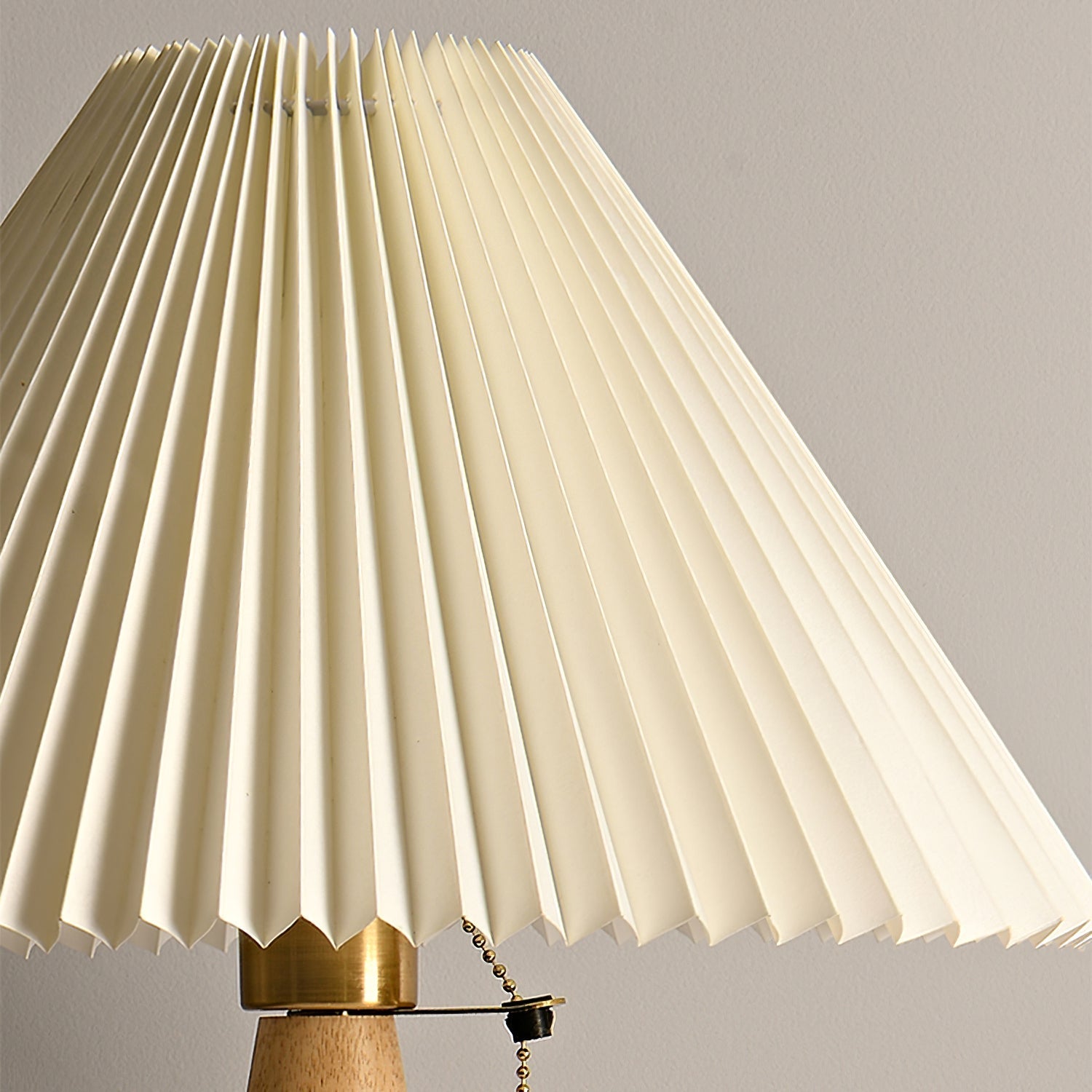 Lampe de Table en Bois et Métal - Élégance Intemporelle pour Votre Intérieur