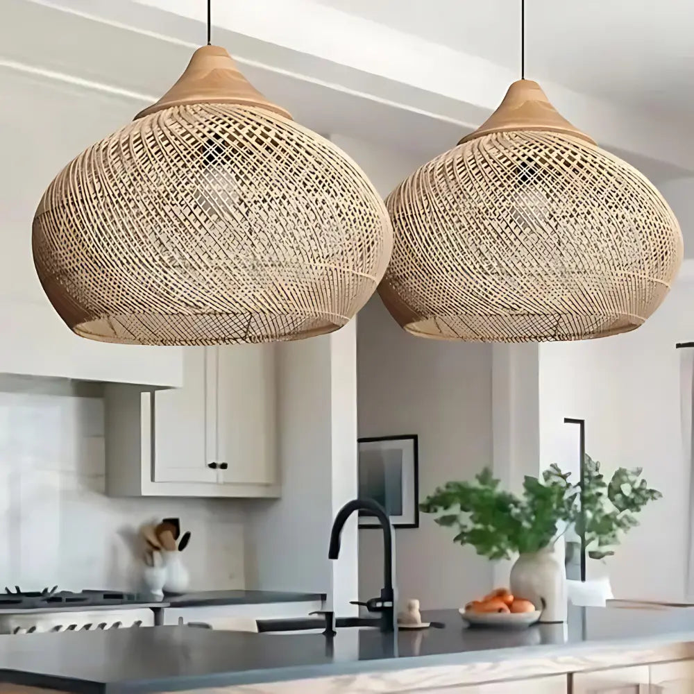 Luminaire en Rotin Artisanal - Design Boho et Éclairage Ambiant