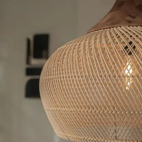 Luminaire en Rotin Artisanal - Design Boho et Éclairage Ambiant