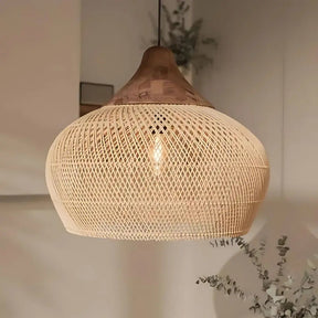 Luminaire en Rotin Artisanal - Design Boho et Éclairage Ambiant