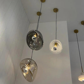 Lampe Plafonnier en Verre Soufflé - Design Épuré et Atmosphère Sereine