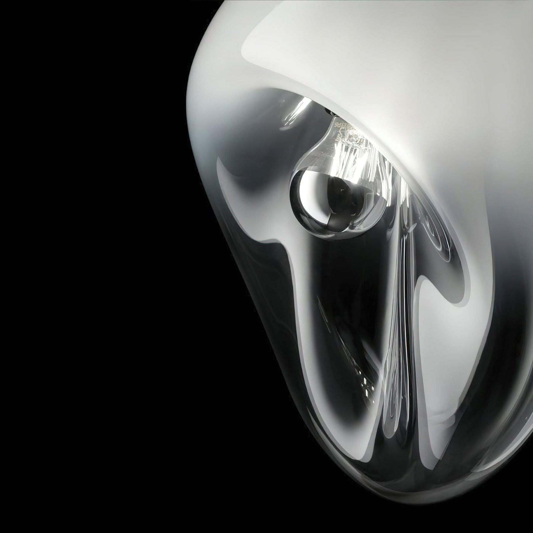 Lampe Plafonnier en Verre Soufflé - Design Épuré et Atmosphère Sereine