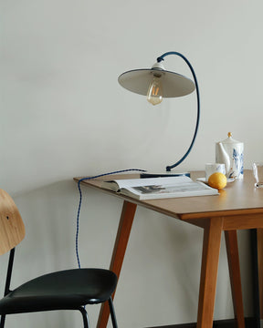 Lampe de Bureau Bleue Éclatante - Design Dynamique et Éclairage Confortable