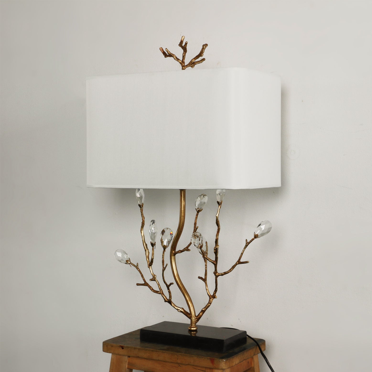 Lampe de Table en Laiton - Design Élégant Inspiré de la Nature