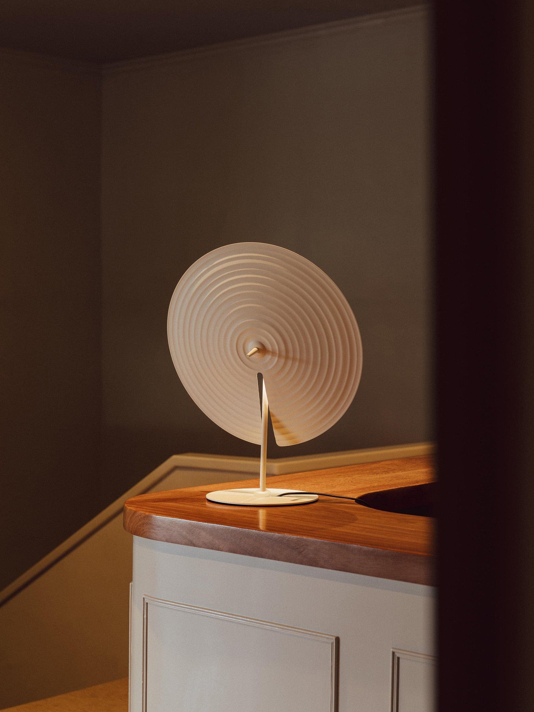 Lampe de Table Élégante - Abat-jour Rotatif et Ambiance Chaleureuse
