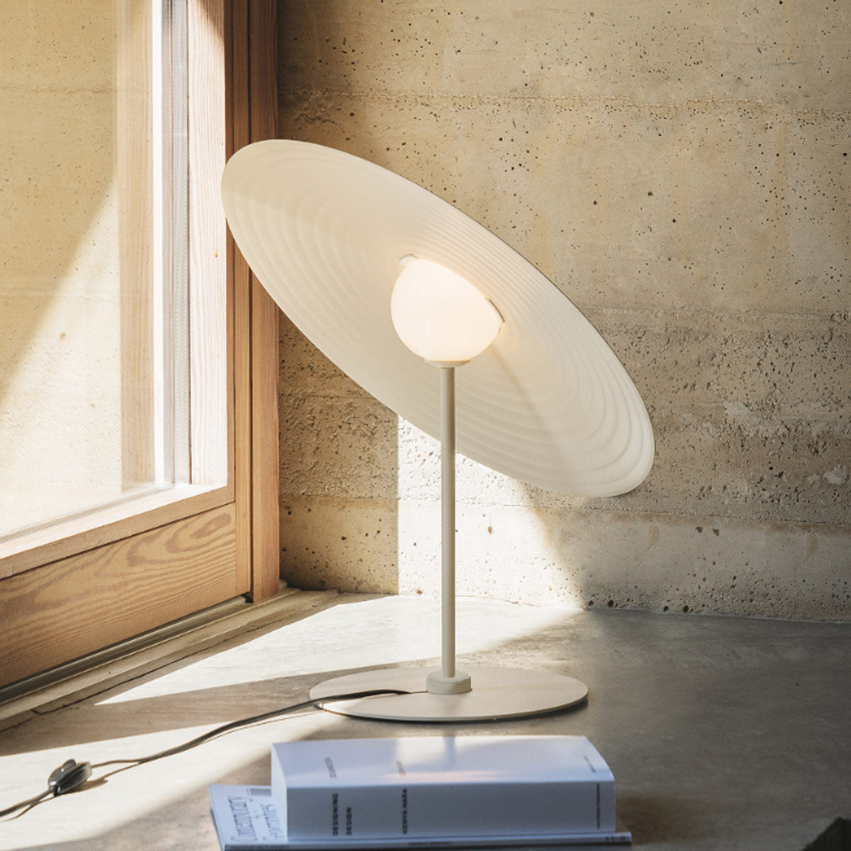 Lampe de Table Élégante - Abat-jour Rotatif et Ambiance Chaleureuse