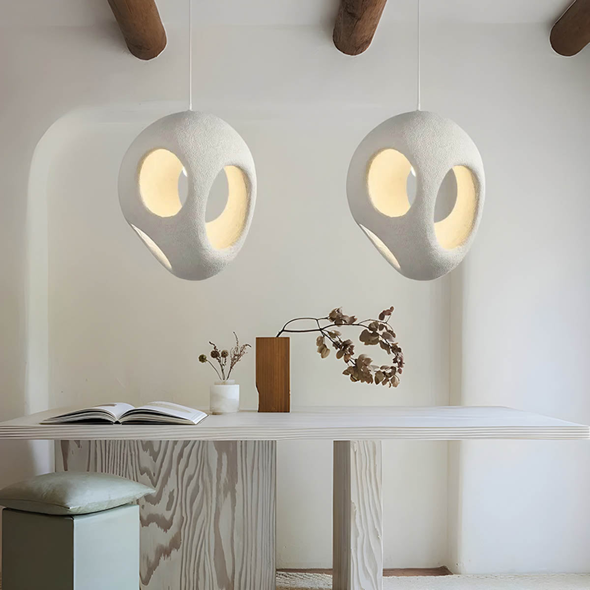 Luminaire Suspendu Élégant - Éclairage Simple et Pratique