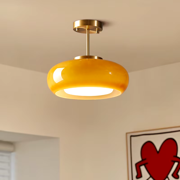 Éclairage Industriel Minimaliste - Design Élégant en Laiton et Verre