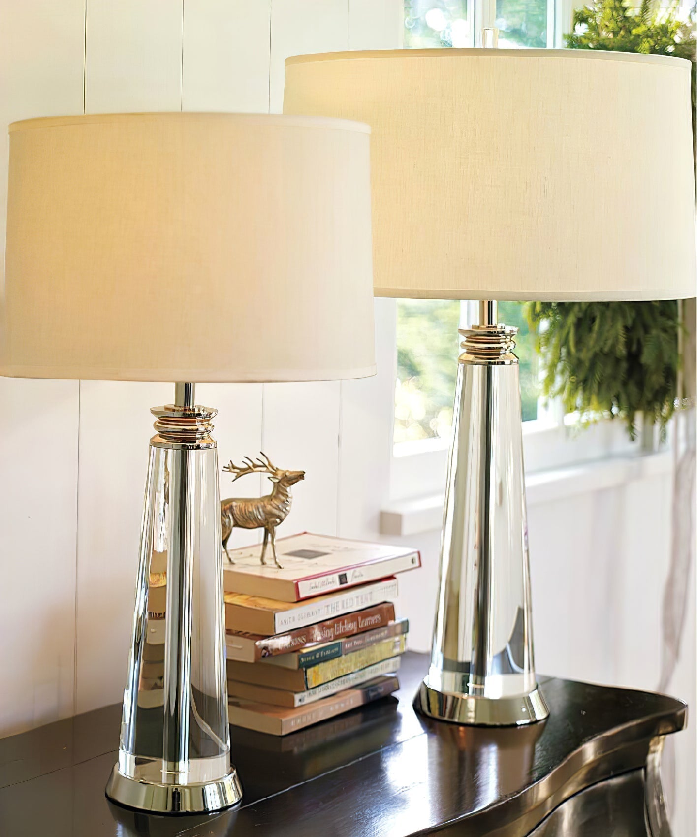 Lampe de Table Moderne Élegante - Éclairage Ambiant et Design Raffiné