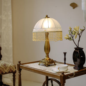 Lampe de Table Élégante en Laiton - Design Chic avec Gland en Fleur