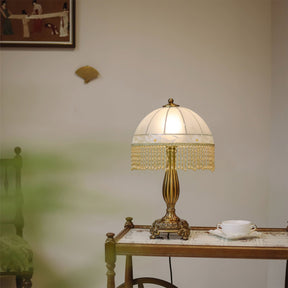Lampe de Table Élégante en Laiton - Design Chic avec Gland en Fleur
