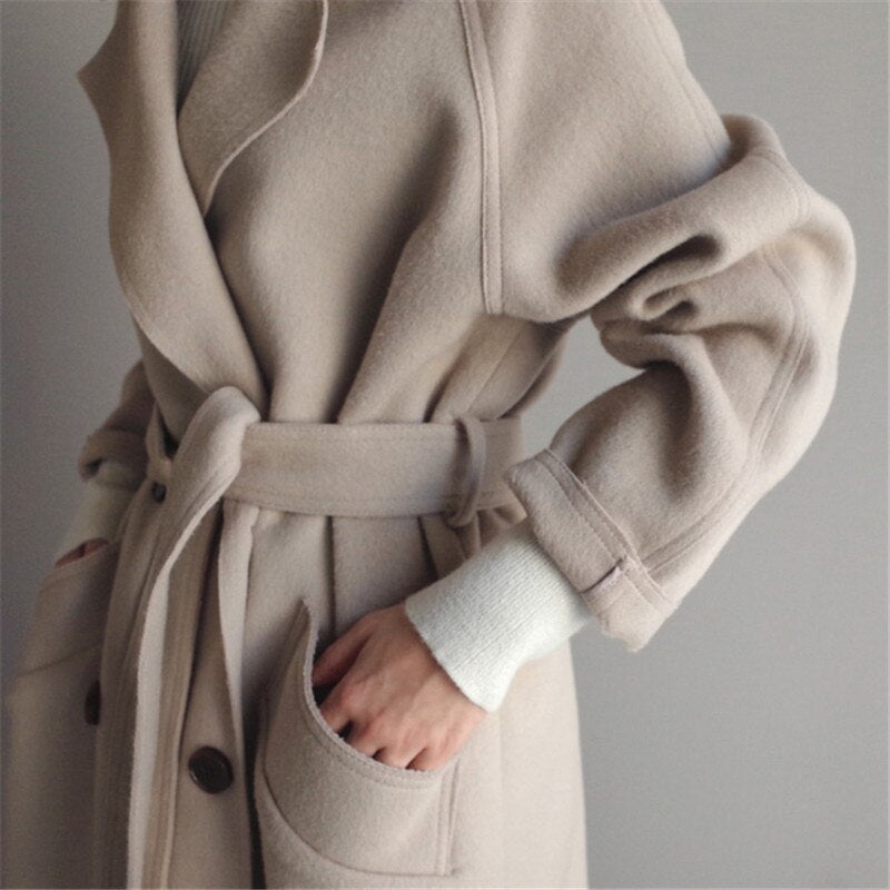 Manteau Long Chic pour Femme - Élégance et Confort en Hiver