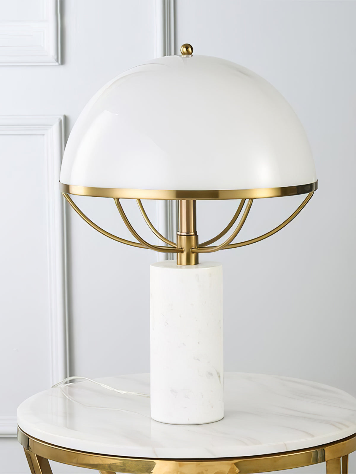 Lampe en Verre Dorée avec Socle en Marbre - Éclairage Ambiant et Élégant pour Intérieur