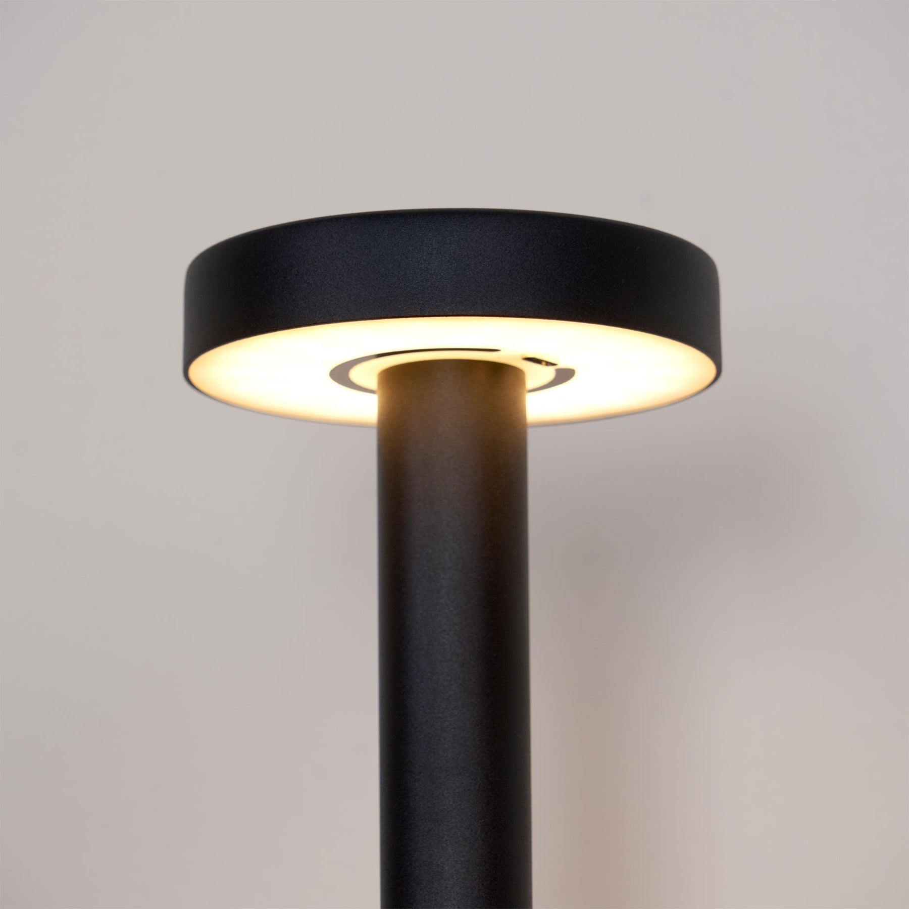 Lampe de Table Magnétique LED - Éclairage Dimmable et Portable