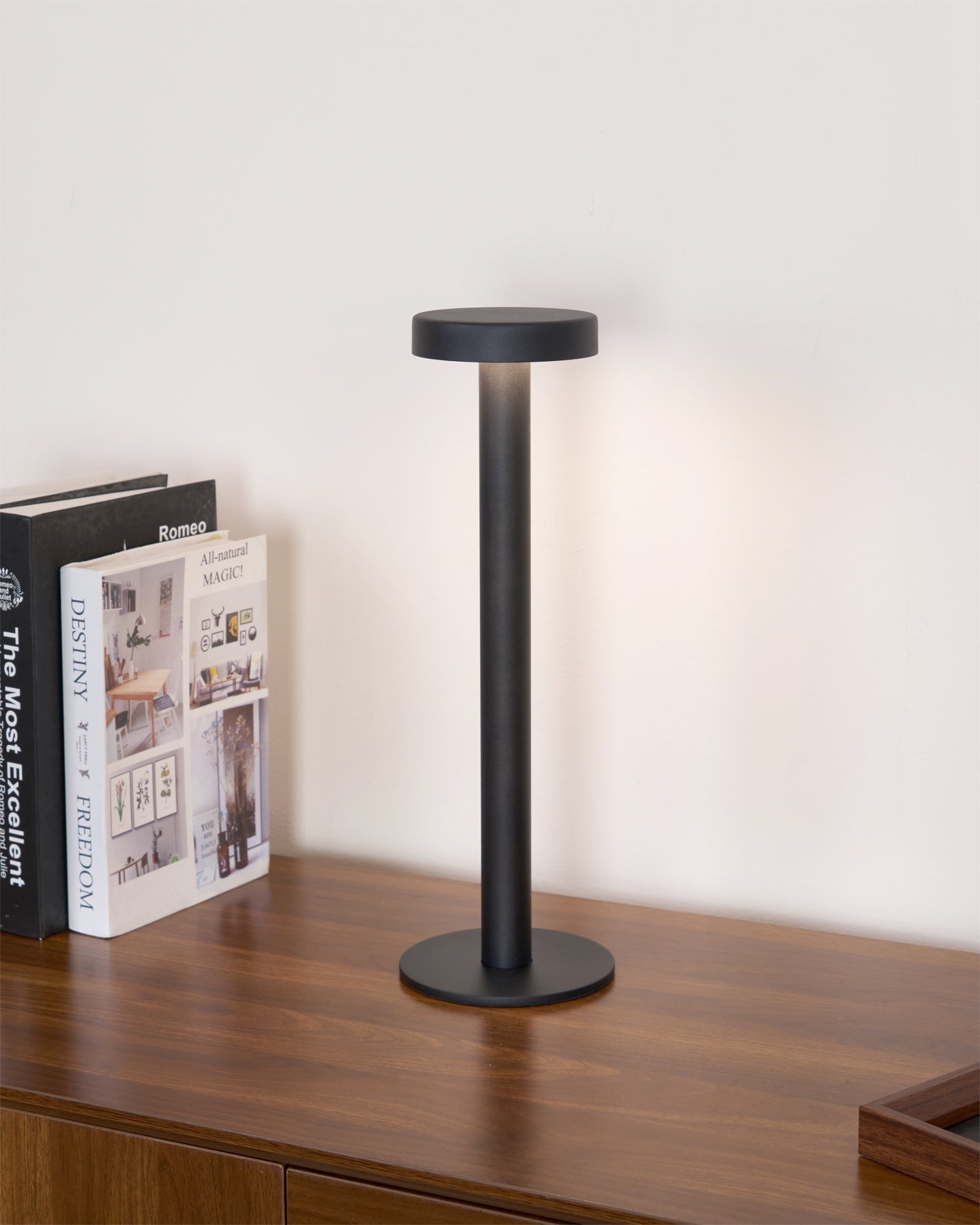 Lampe de Table Magnétique LED - Éclairage Dimmable et Portable