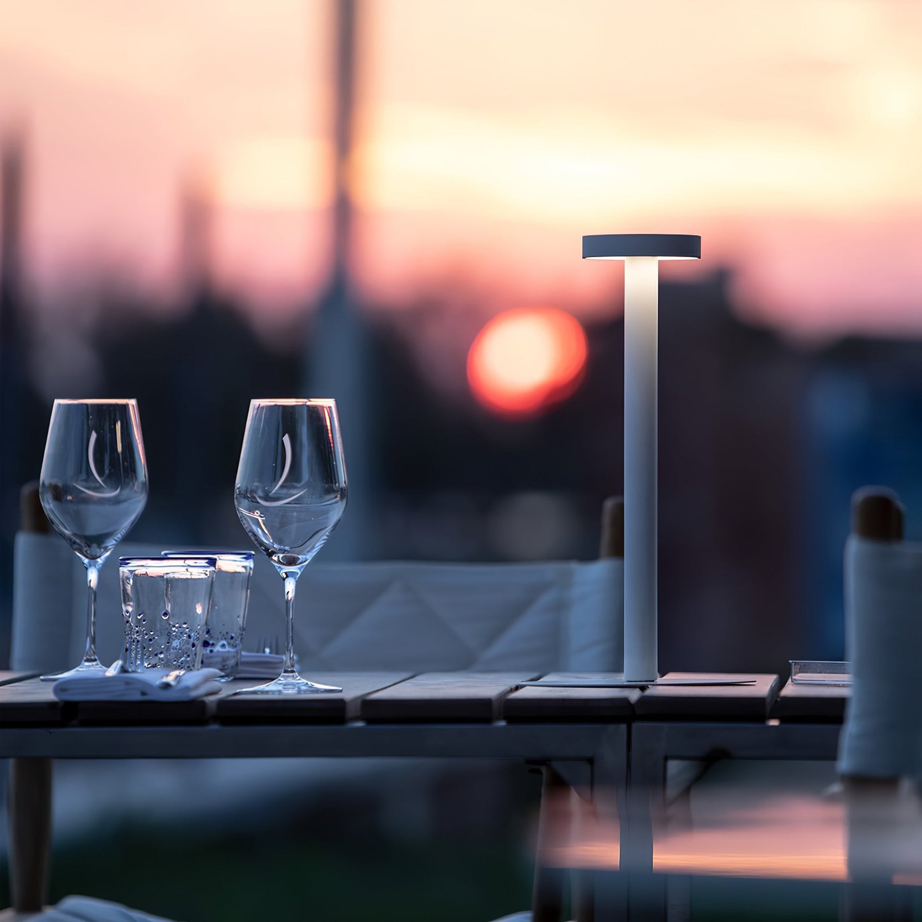 Lampe de Table Magnétique LED - Éclairage Dimmable et Portable
