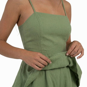Robe mini étagée à bretelles légère volants élégants sorties estivales femme