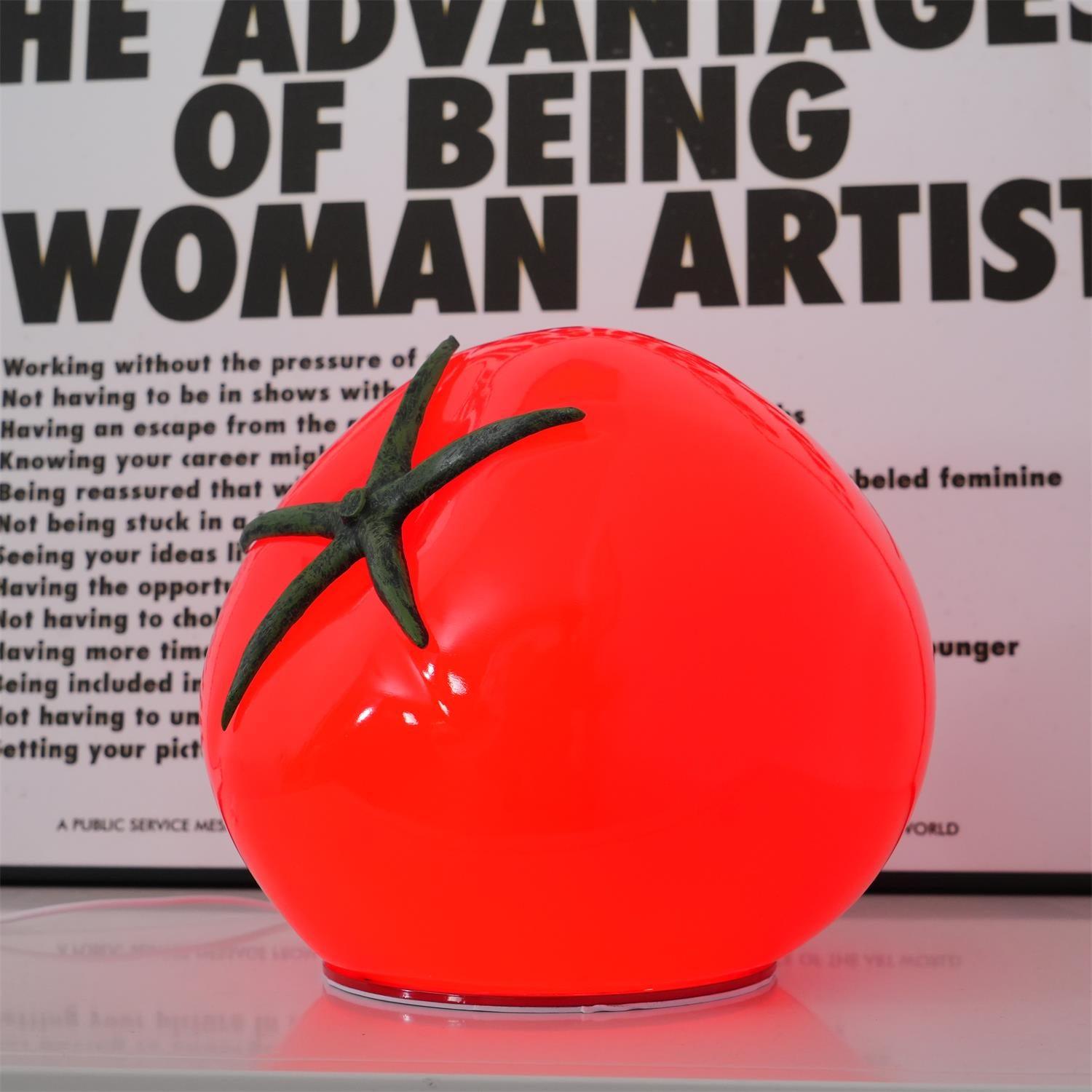 Lampe de Table en Résine Tomate - Éclairage Ludique et Ambiance Chaleureuse