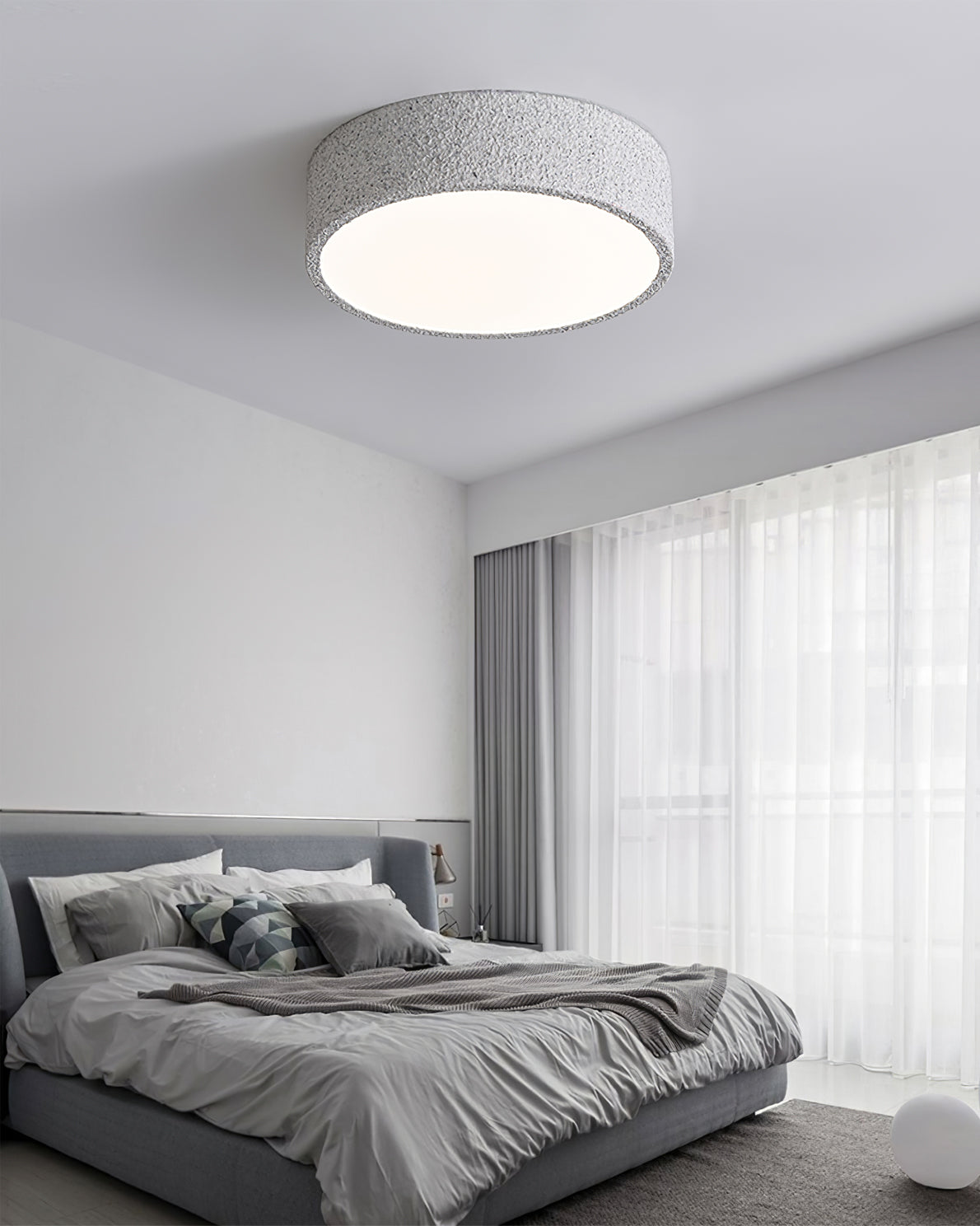 Lampe de Plafond Minimaliste - Design Brutaliste et Éclairage Doux