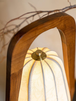 Lampe de Table Élégante en Bois - Artisanat Traditionnel et Éclairage Ambiant