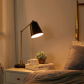 Lampe de Bureau Moderne en Laiton - Design Élégant et Efficace