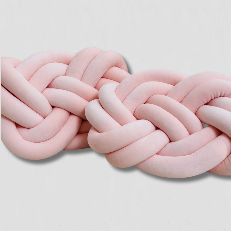 Coussins en Peluche en Forme de Nœud - Doux et Élégants pour Votre Intérieur