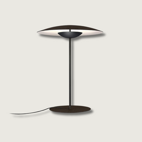 Lampe de Bureau LED Design - Éclairage Innovant et Finitions Modernes