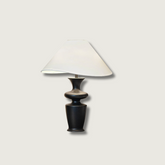 Lampe de Table Design Moderne - Élégance Classique avec Lumière Chaude