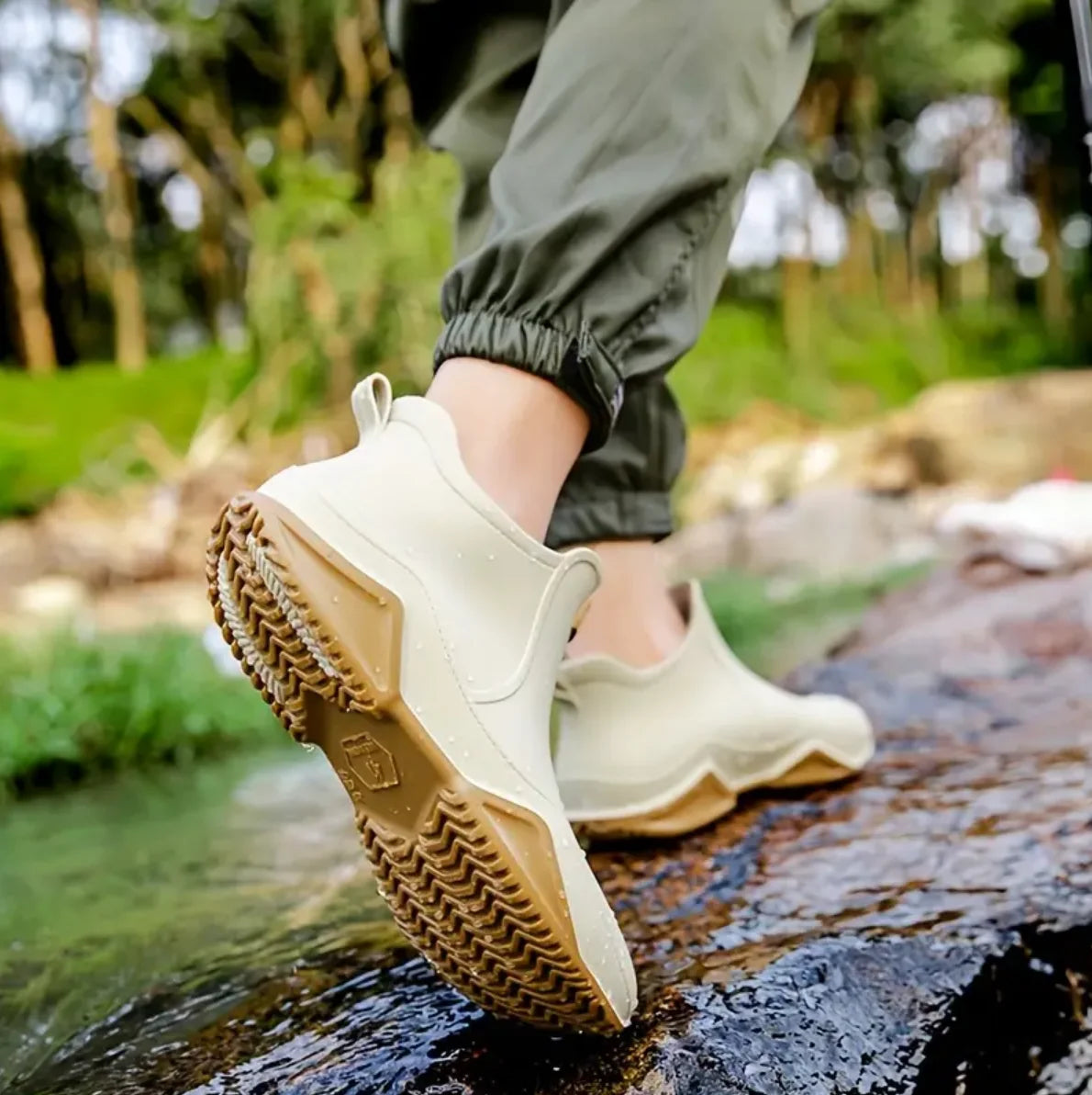 Bottes de Pluie Imperméables pour Femmes - Confort et Traction par Temps Humide