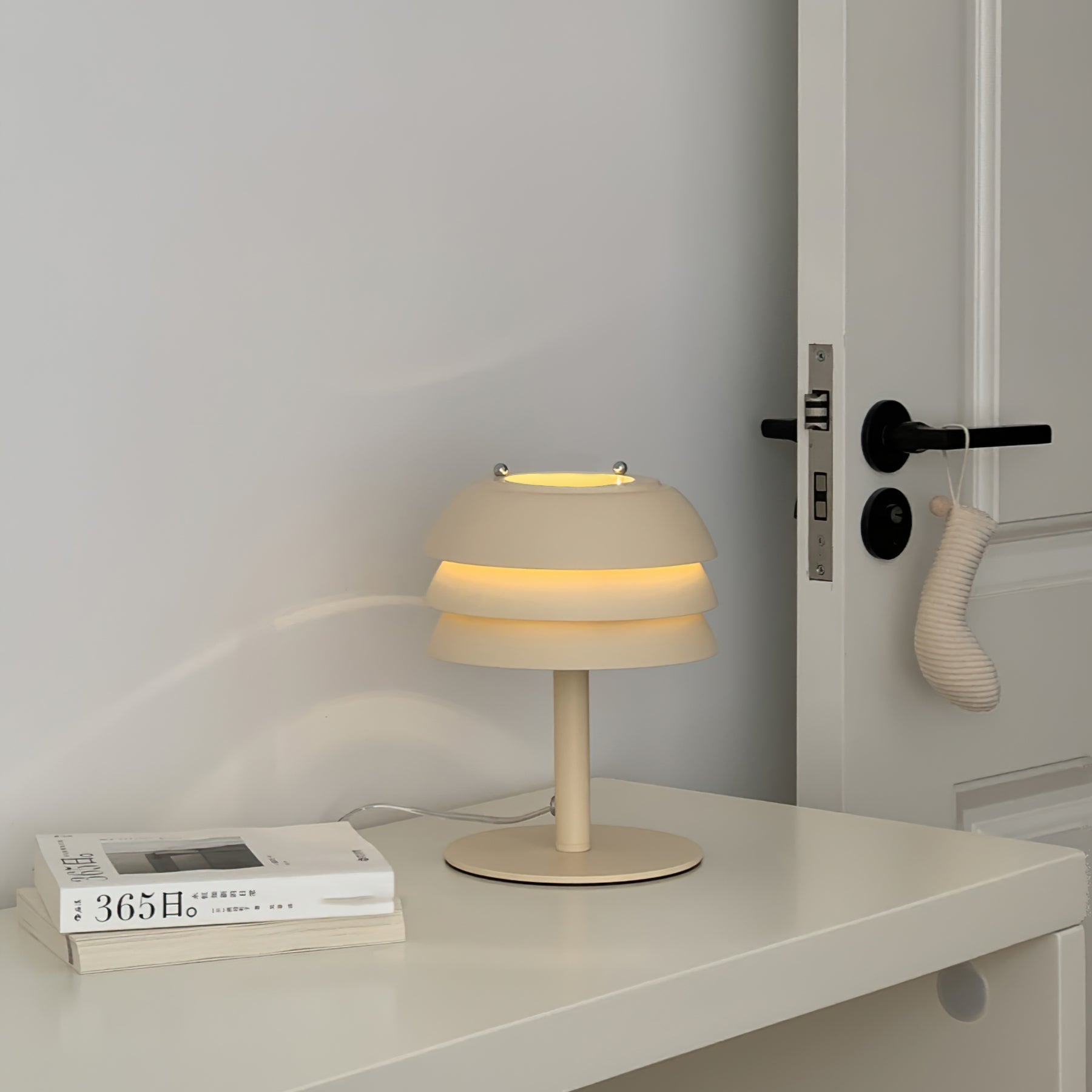 Lampe de Bureau Élégante - Design en Couches et Éclairage Cozy