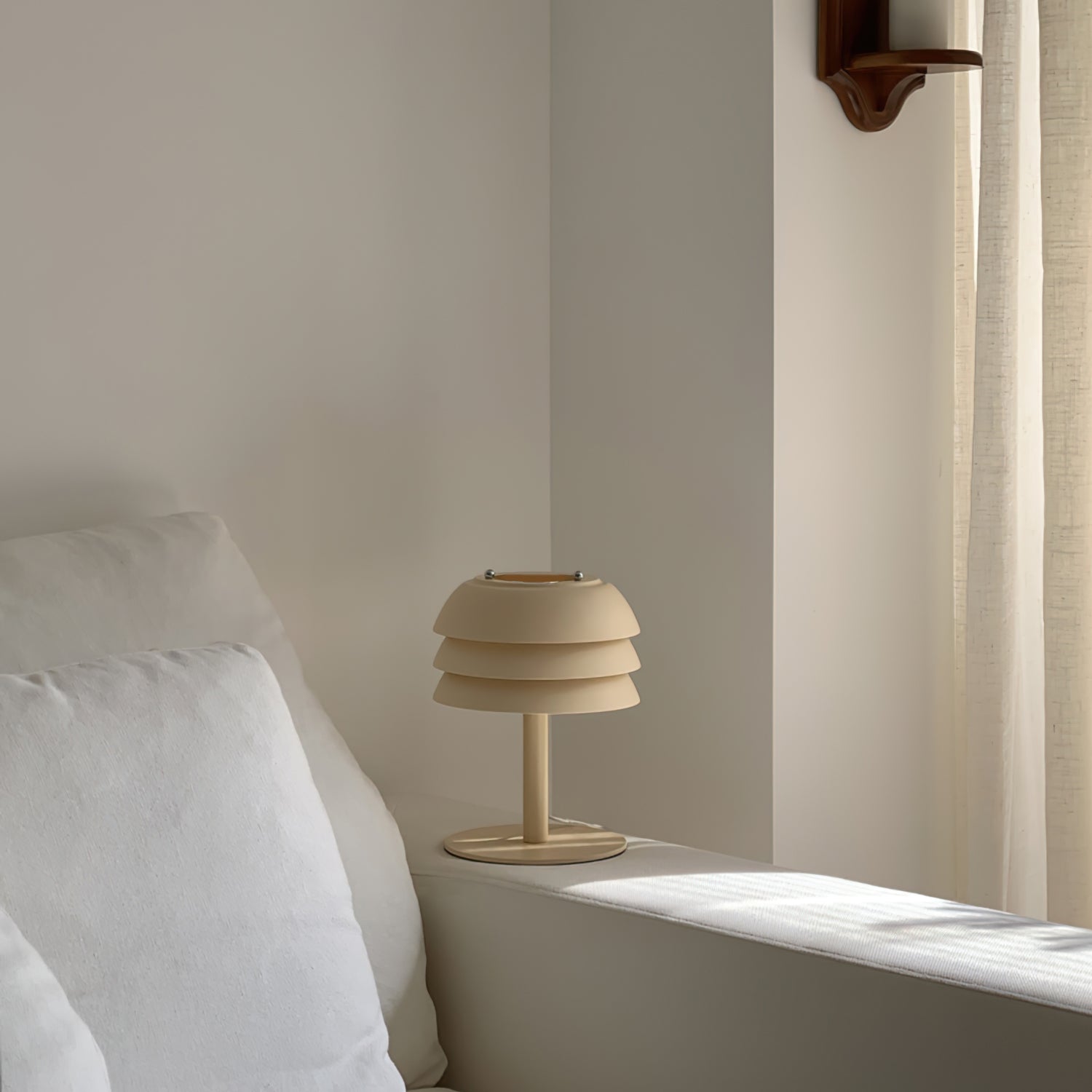 Lampe de Bureau Élégante - Design en Couches et Éclairage Cozy