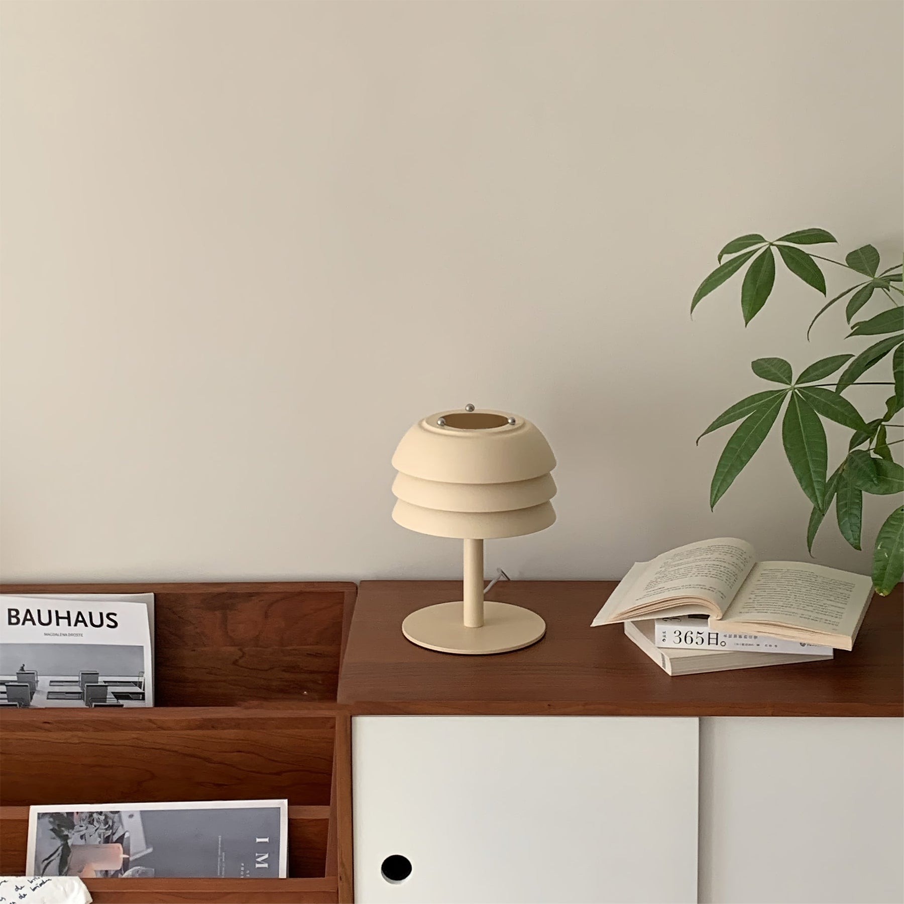 Lampe de Bureau Élégante - Design en Couches et Éclairage Cozy