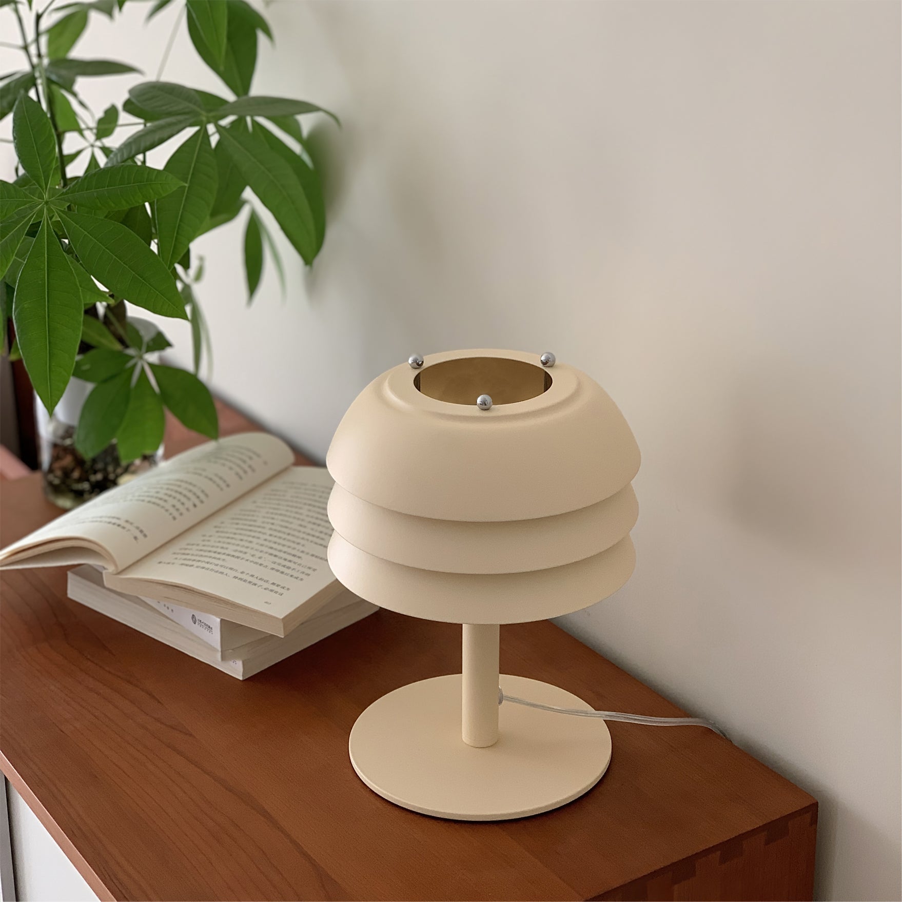 Lampe de Bureau Élégante - Design en Couches et Éclairage Cozy