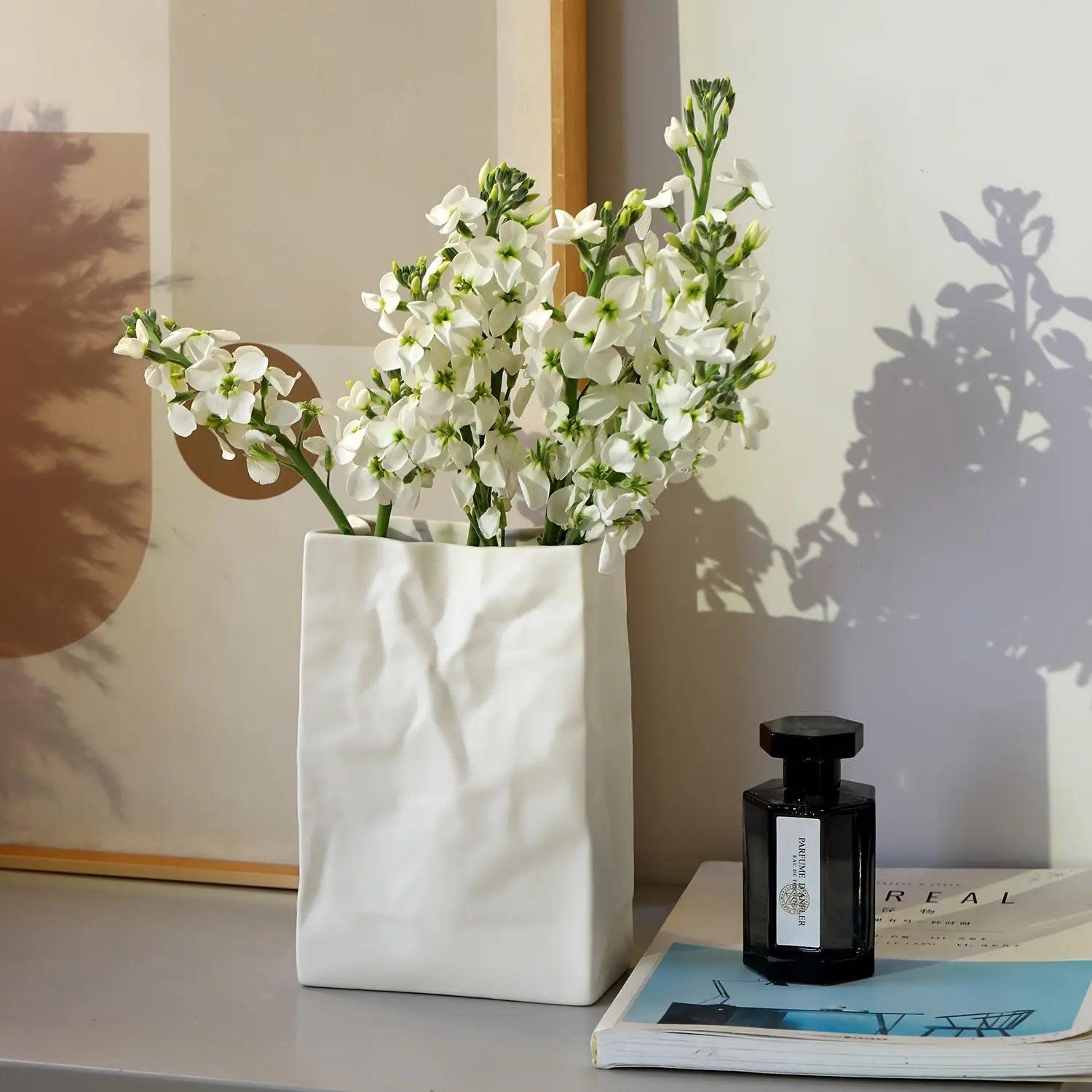 Vase en Céramique Artistique - Design Ludique et Moderne pour Intérieur