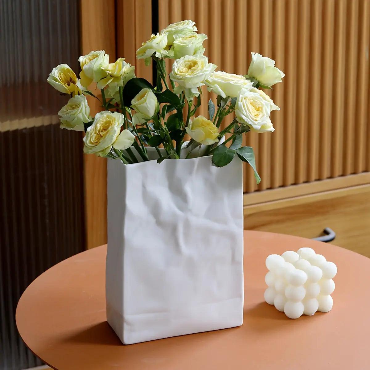 Vase en Céramique Artistique - Design Ludique et Moderne pour Intérieur