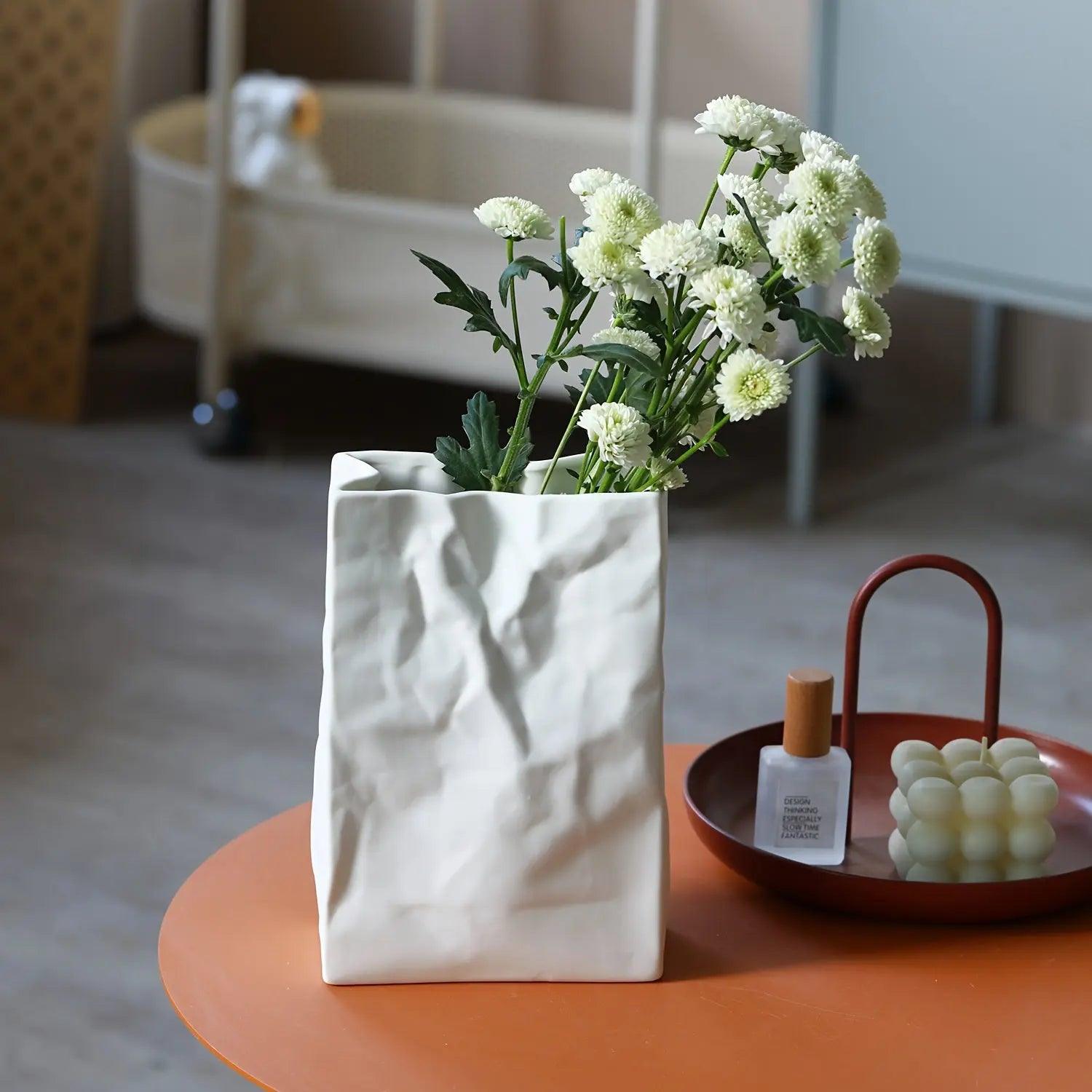 Vase en Céramique Artistique - Design Ludique et Moderne pour Intérieur