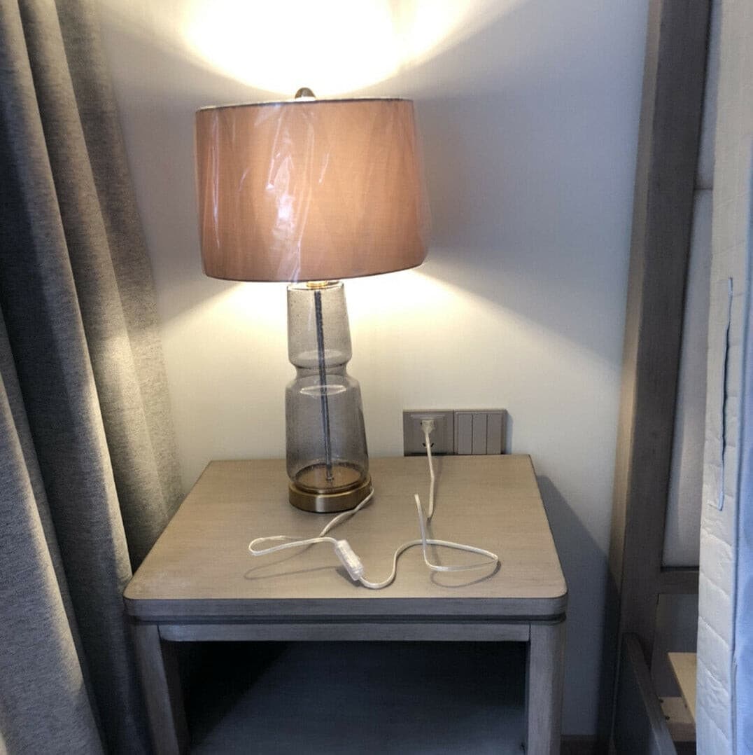 Lampe de Table en Métal et Verre - Design Élégant et Atmosphère Sophistiquée