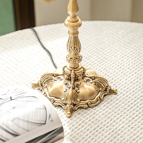 Lampe de Table Victorienne en Laiton - Élégance Classique avec Lumière Chaude