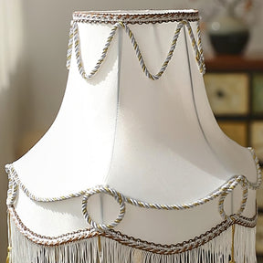 Lampe de Table Victorienne en Laiton - Élégance Classique avec Lumière Chaude