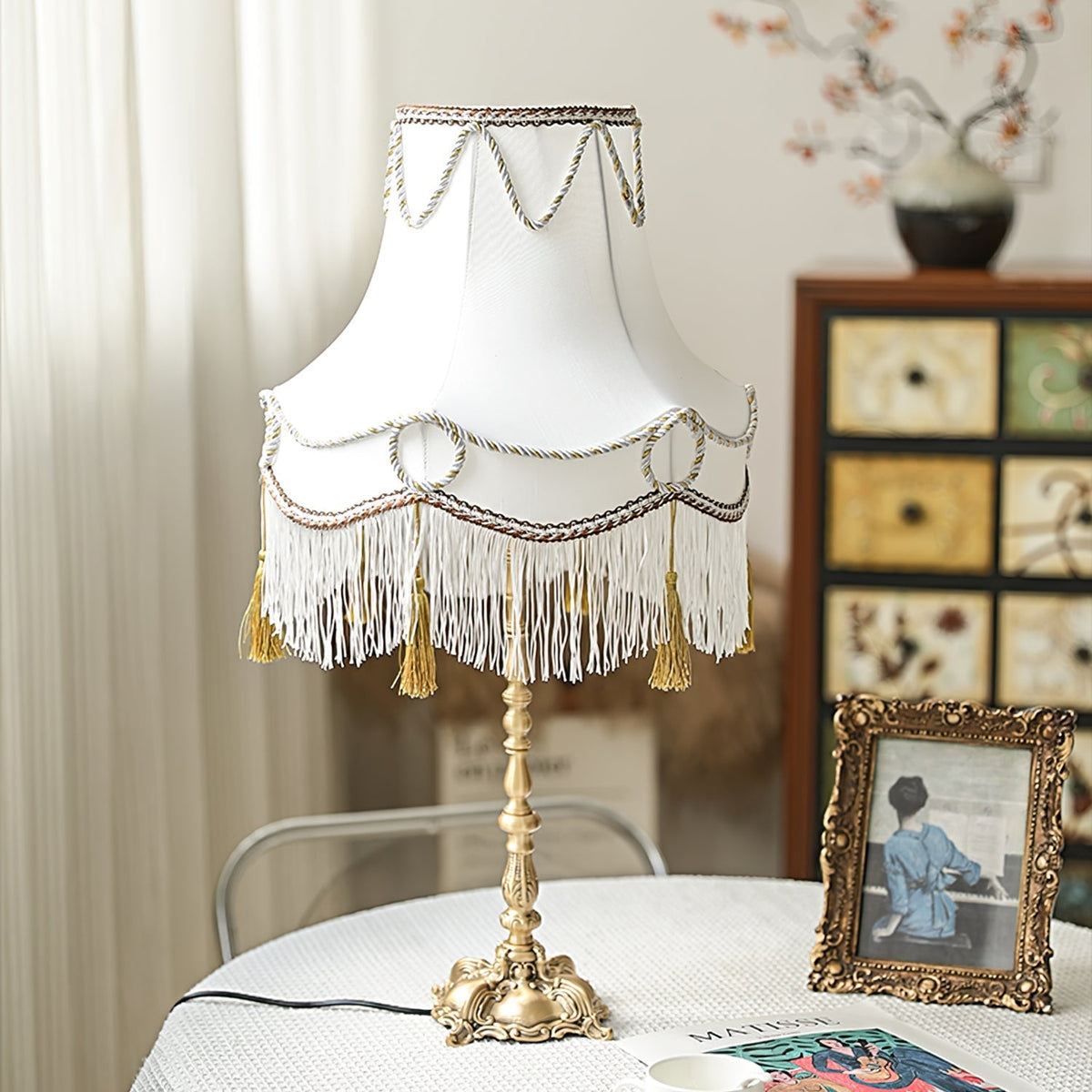 Lampe de Table Victorienne en Laiton - Élégance Classique avec Lumière Chaude
