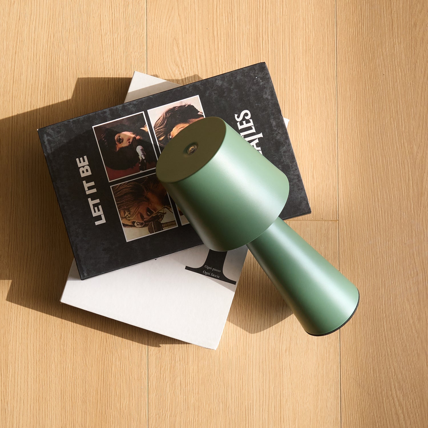 Lampe de Table Rechargeable - Design Minimaliste et Élégant