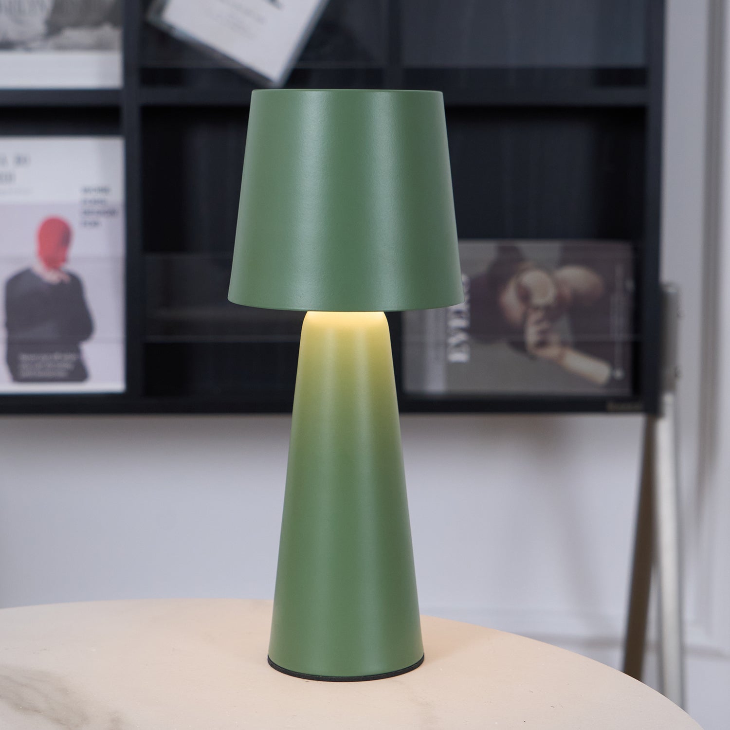 Lampe de Table Rechargeable - Design Minimaliste et Élégant