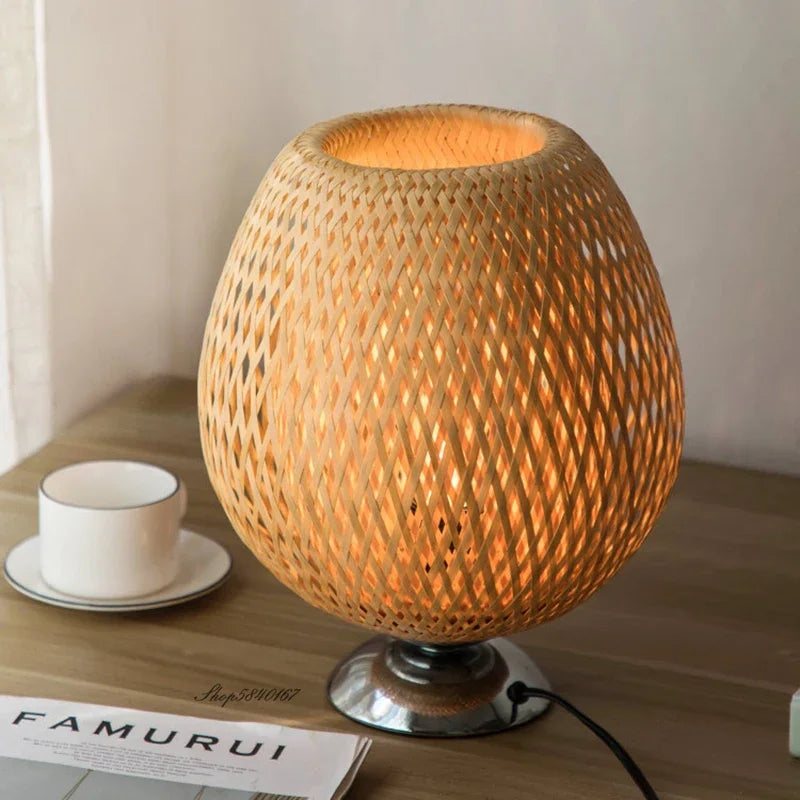 Lampe de Table en Bambou - Design Vintage et Écologique