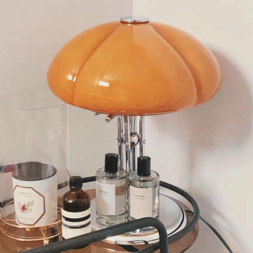 Lampe de Table Bauhaus - Éclairage Ambre et Design Élégant