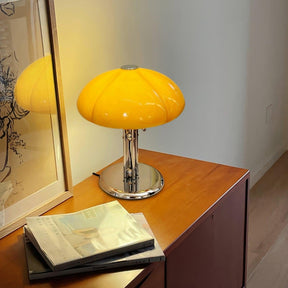 Lampe de Table Bauhaus - Éclairage Ambre et Design Élégant