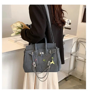 Sac à Bandoulière en Denim Vintage - Style Boho-Chic avec Détails Déchirés