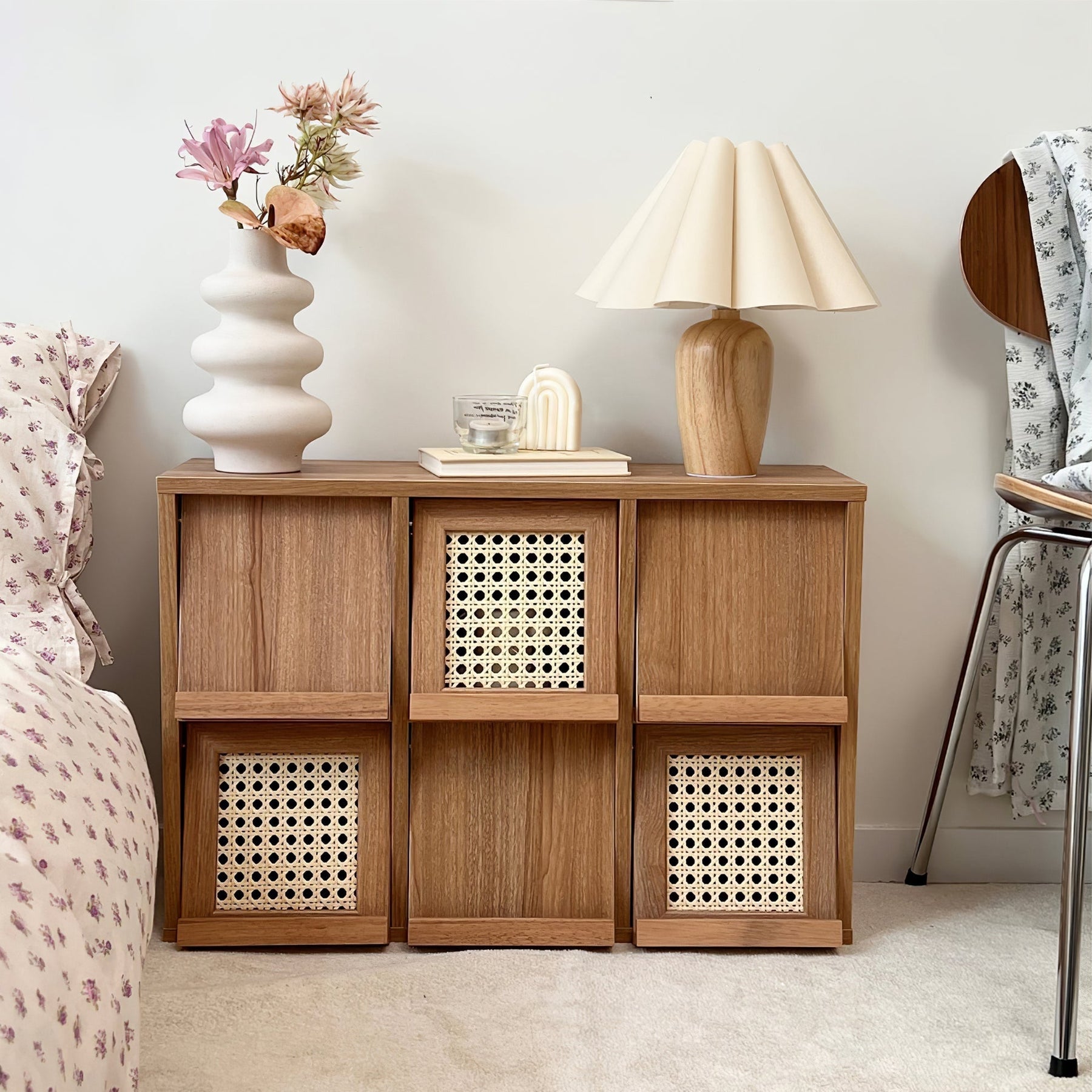 Lampe de Table Vintage en Velours - Abat-jour Plissé et Base en Bois